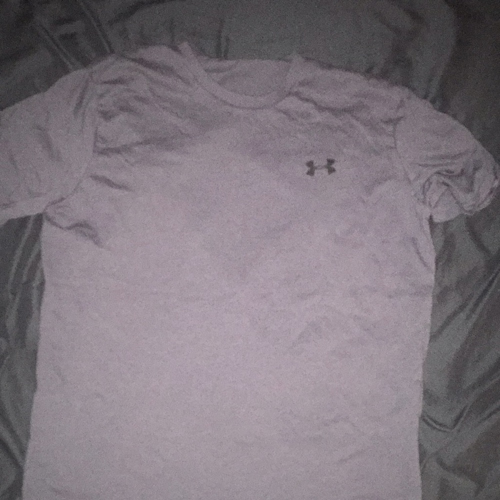 Gray Under Armour T-shirt Men’s M
